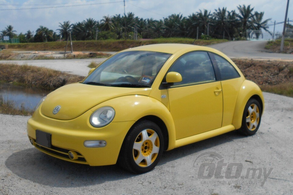 2011 Used Volkswagen Beetle 2.0 #200320 - oto.my