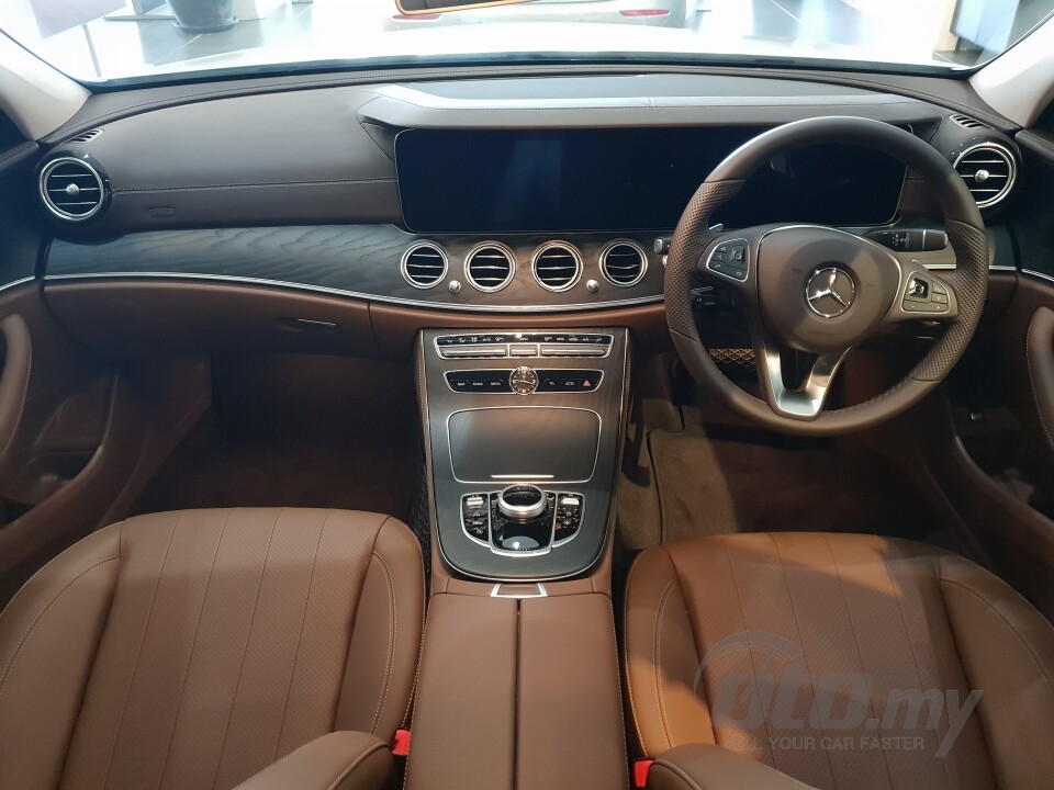 2019 New Mercedes-Benz E-Class E200 Avantgarde #210331 