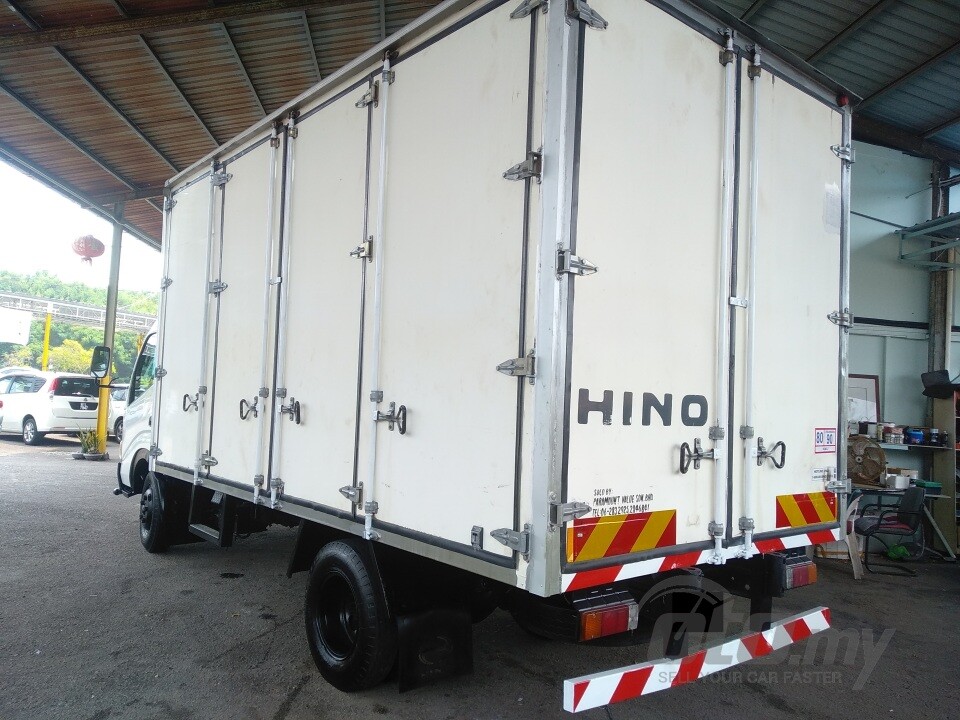 2011 Used Hino WU WU410R Box #216238 - oto.my